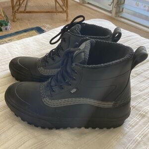 Vans Standard MID Snowboot